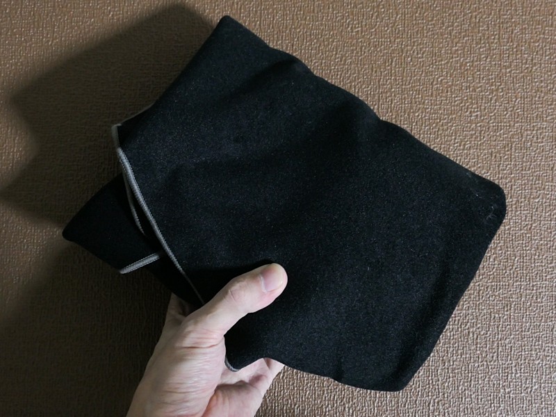 これも、うまいこと区切りながら1枚で保護できる（Lサイズ使用）。