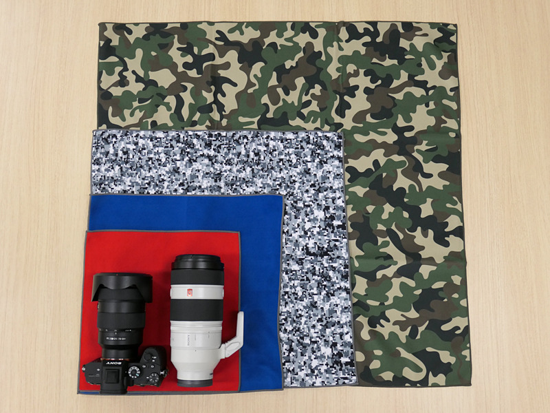 サイズは4種類。左下から、S（28cm角）、M（35cm角）、L（47cm角）、XL（71cm角）。