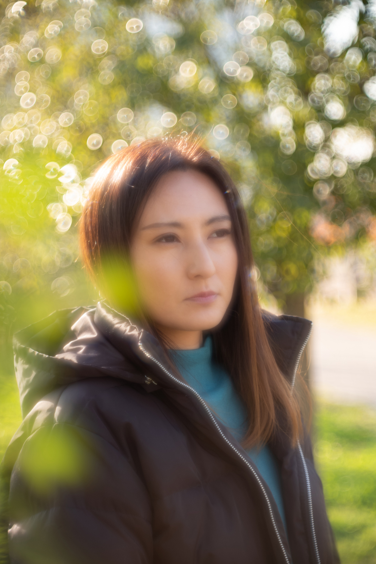 フィルター無し、絞り開放F2.2だとこんな感じ。球面収差をオーバー側に出しているせいか、普通の90mmレンズよりも確かに前ボケ量が多い気がする。ライカM10 / ISO200 / F2.2 / 1/750秒 / WB:オート / フィルター無し