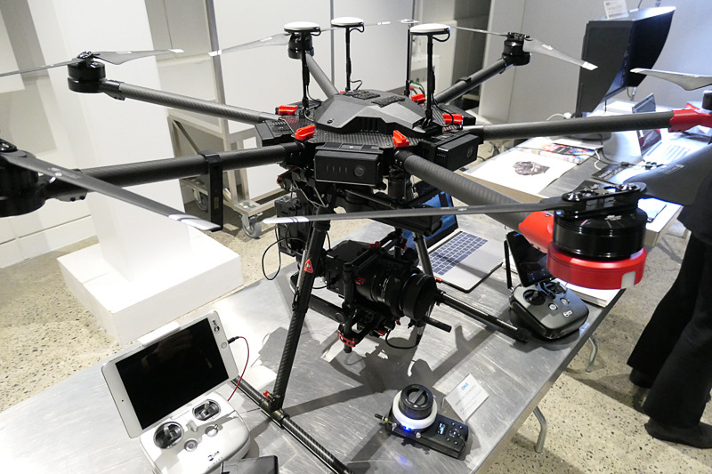 DJIドローンと組み合わせた空撮セット。