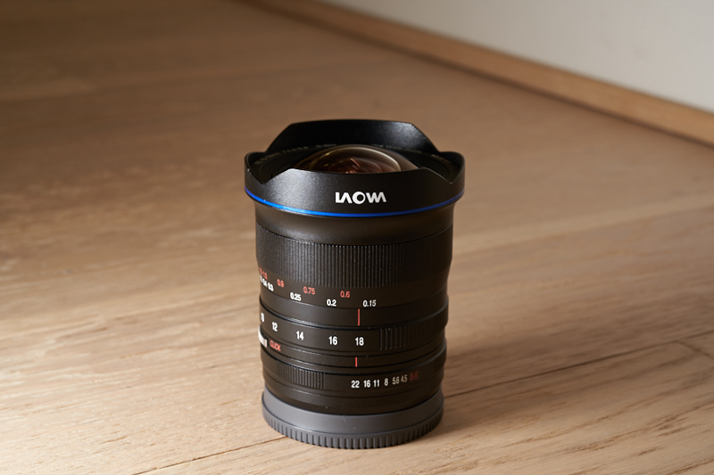 左がディフューザーを外した状態、右がディフューザーを取り付けた状態のもの。