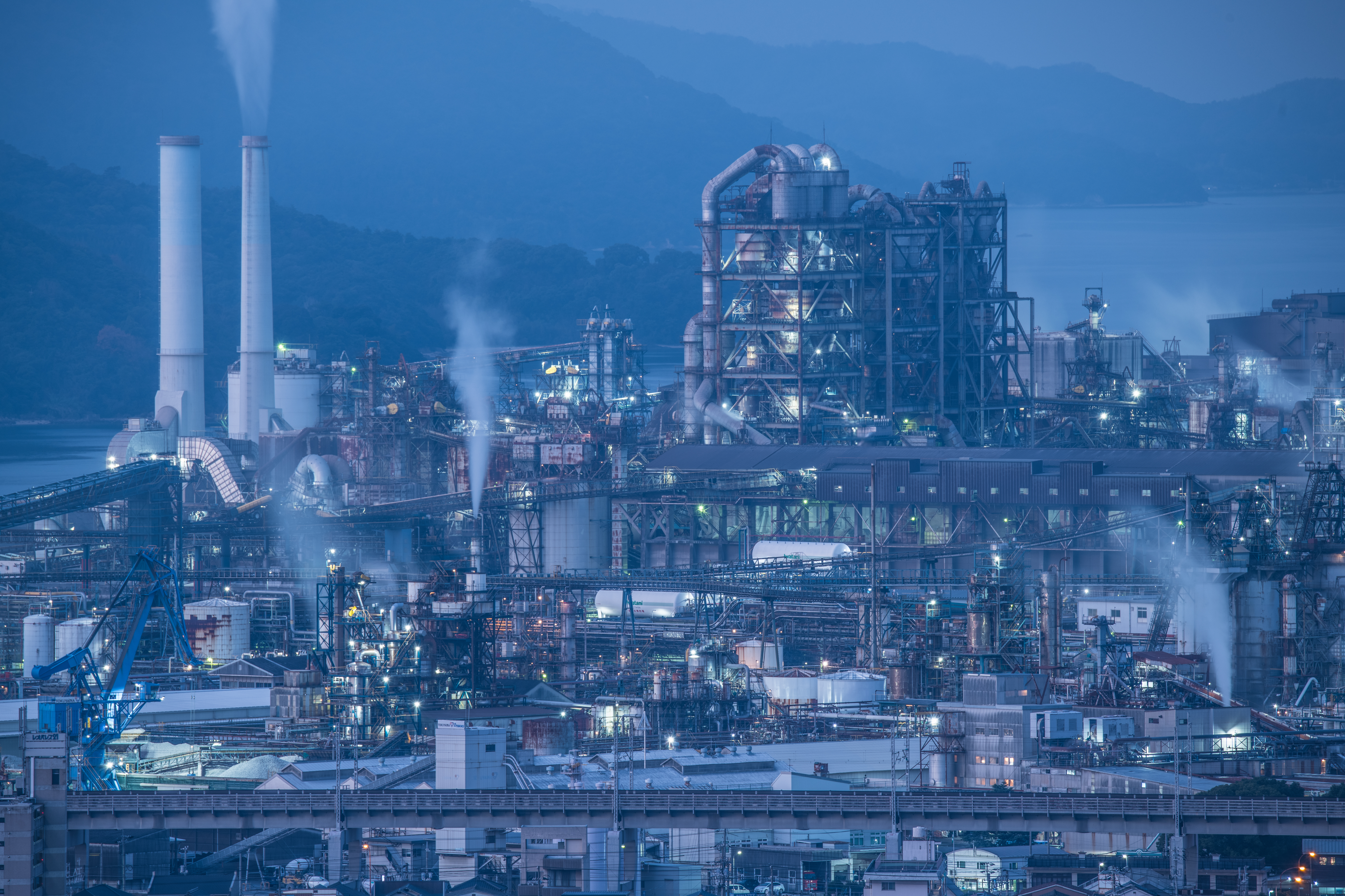 撮影：小林哲朗<br><span class="fnt-85">ニコン D850 / AF-S NIKKOR 80-400mm f/4.5-5.6G ED VR / 400mm / マニュアル露出（F10・6秒・-0.7EV） / ISO 64</span>