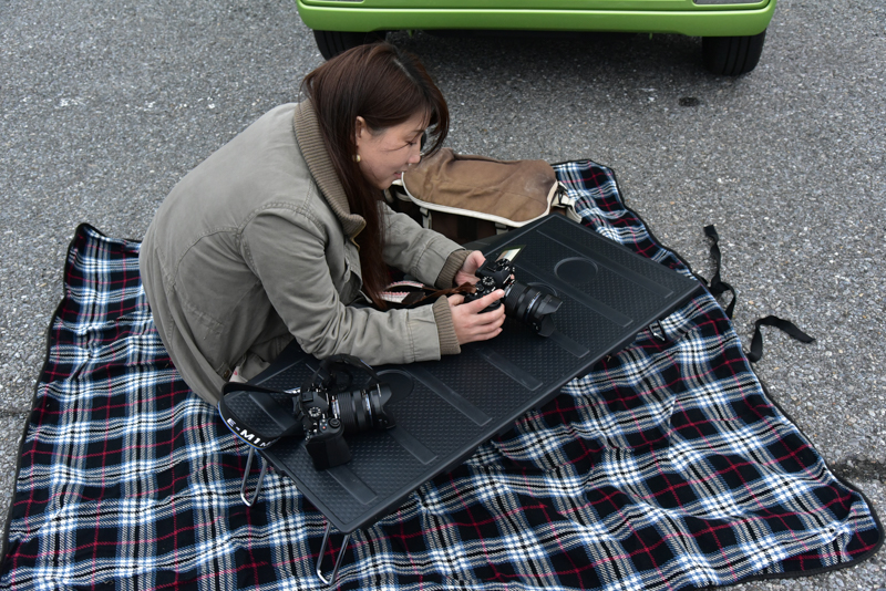 デッキボードは取り外し可能で、このような形でテーブルにも使える！