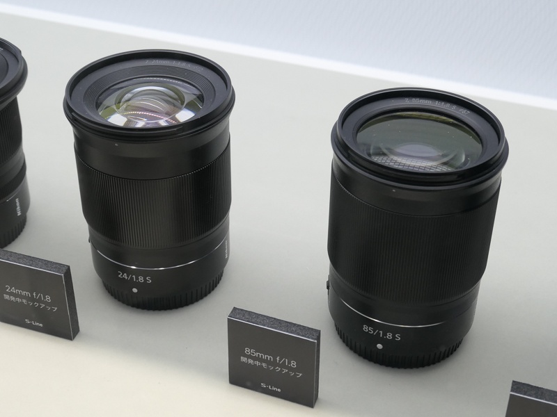 左：24mm f/1.8（S-Line）フィルター径72mm、右：85mm f/1.8（S-Line）フィルター径67mm。