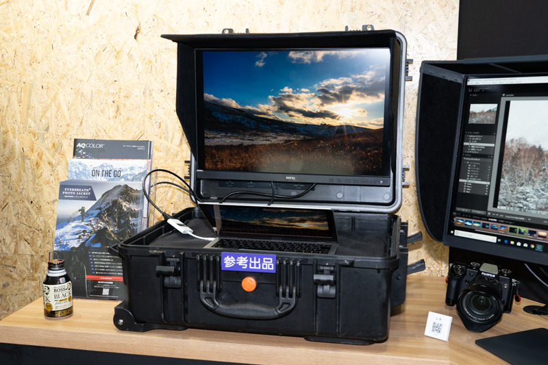 24型ディスプレイを運搬できるハードウェアキャリングケース。展示では「SW240」が収納されていた