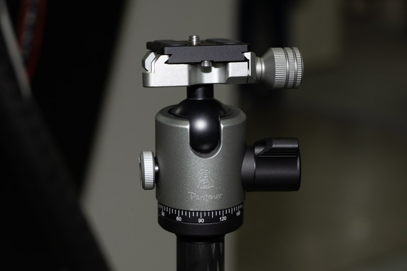 Fotopro T-ROC ONEの自由雲台