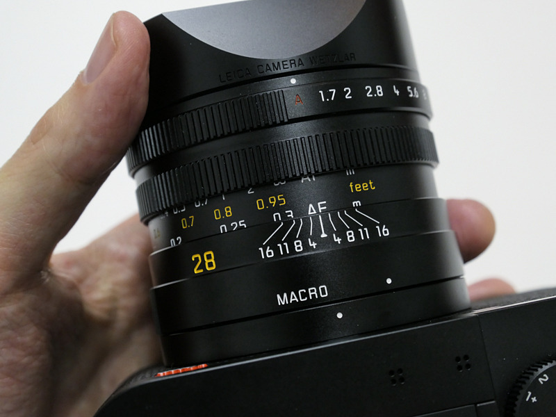 根元の部分を回すと、指標ごとマクロモードに切り替わる。