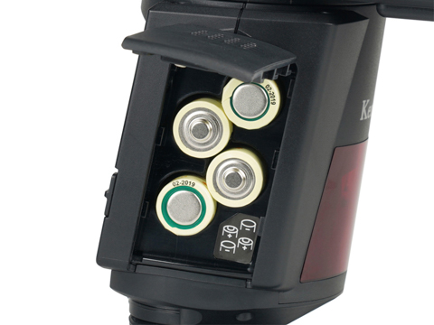 ケンコー・トキナー、自動でバウンス角度を調整するクリップオン