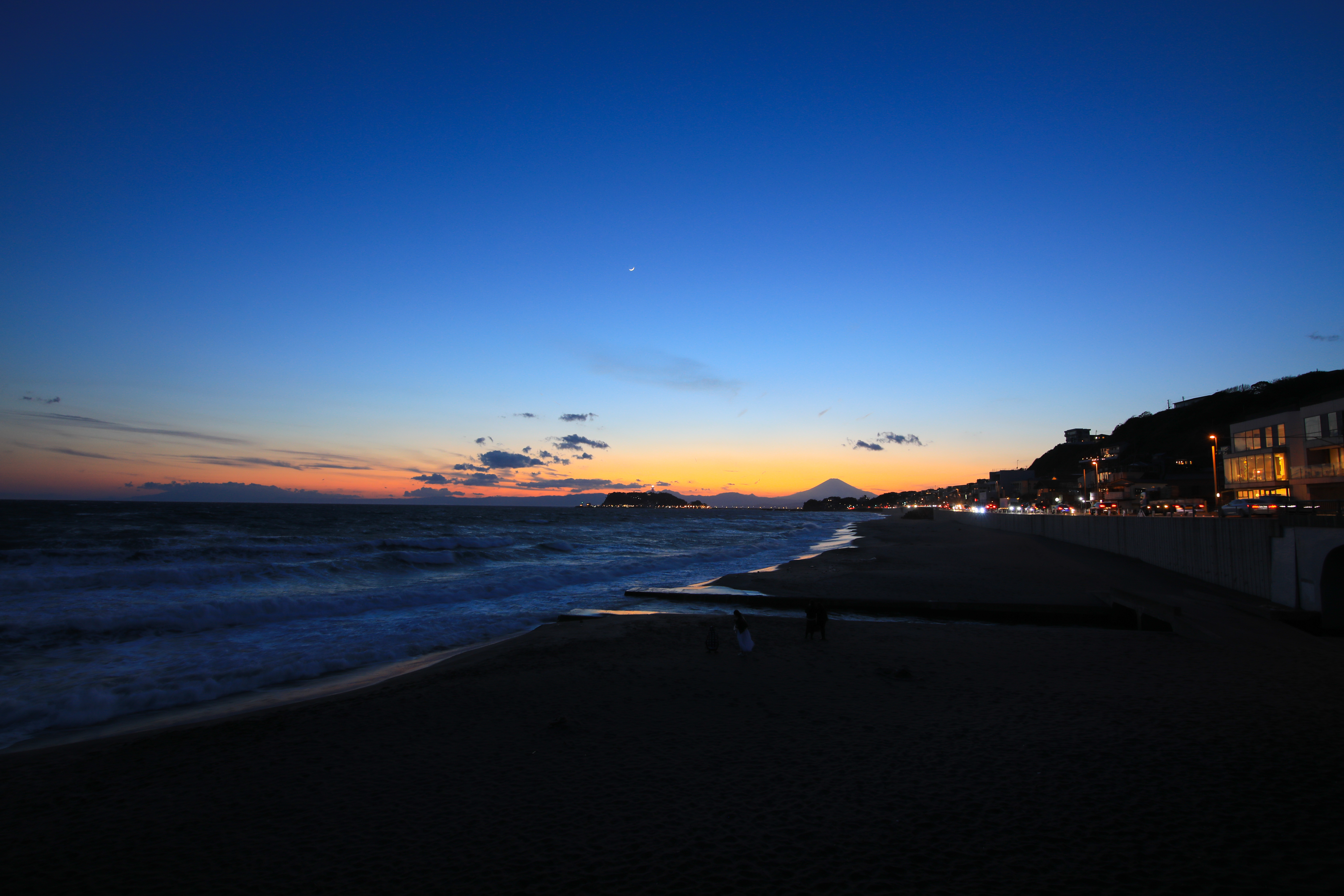 EOS 5D Mark IV / opera 16-28mm F2.8 FF / 16mm / 絞り優先AE（F7.1・1/5秒・±0EV） / ISO 400