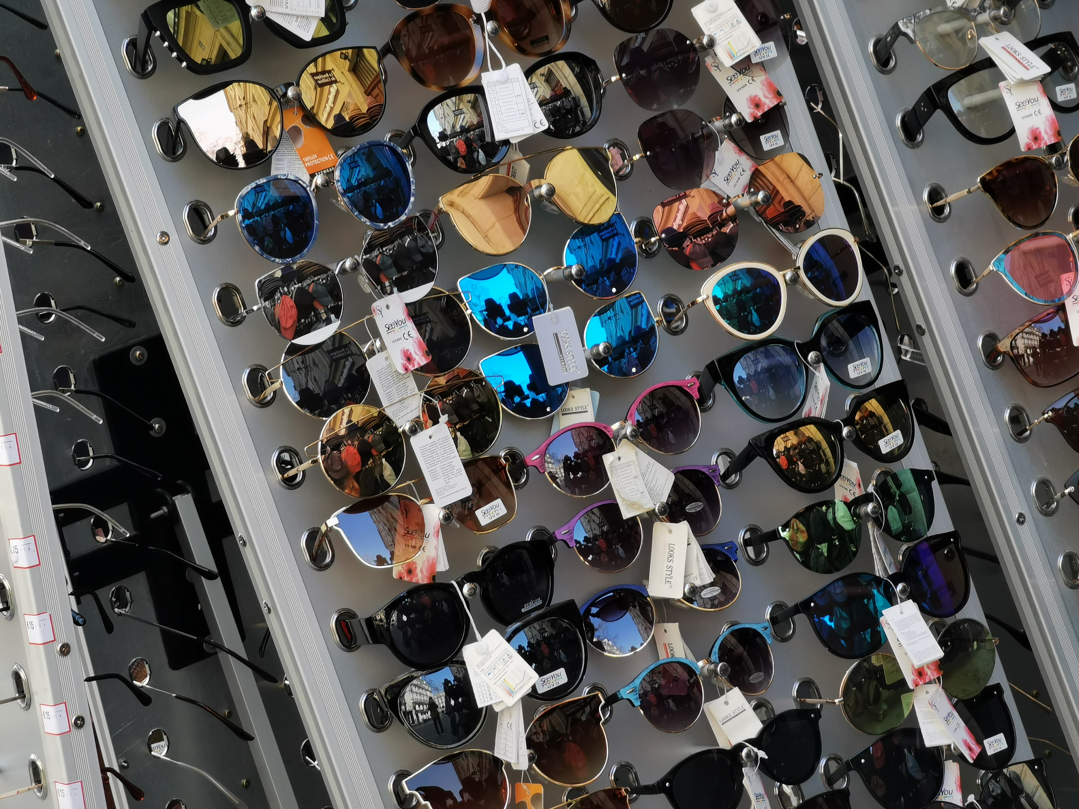 135mm相当、ISO 100。フルオート撮影。