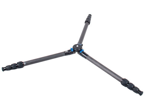 SIRUI、センターポールをなくして軽量化したカーボン三脚「TM