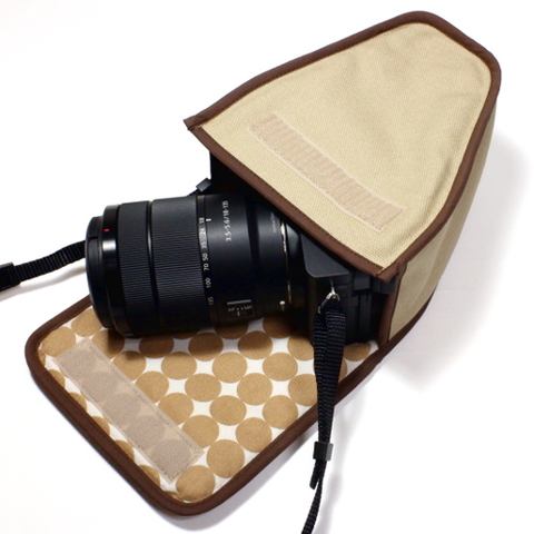 suono、α6400+高倍率ズームを収納できるカメラケース - デジカメ Watch