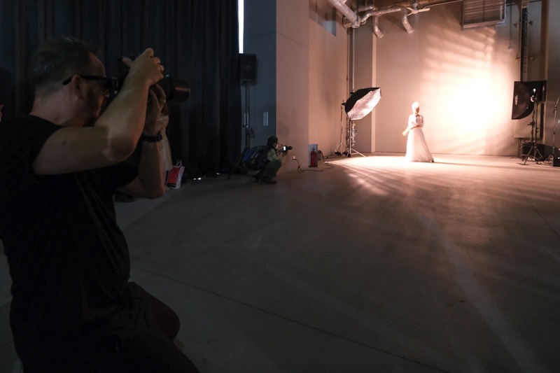 写真撮影のデモ