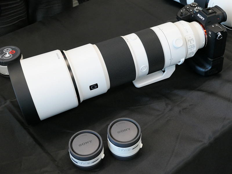 今回発表の2本は、いずれも1.4×/2×のテレコンバーターに対応。