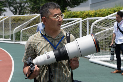 FZ200❤️野球や運動会❤️ライカ全域F2.8超望遠600mm❤️スマホに写真転送 特別企画：ソニーの新望遠レンズで陸上競技を撮影！プロスポーツ