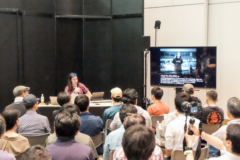 イルコ・アレクサンダロフ氏のセミナーより。多くの来場者がつめかけていた。