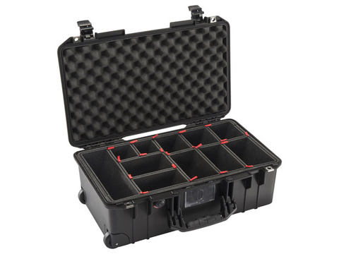 PELICANの中型防水ケースが軽量化 - デジカメ Watch