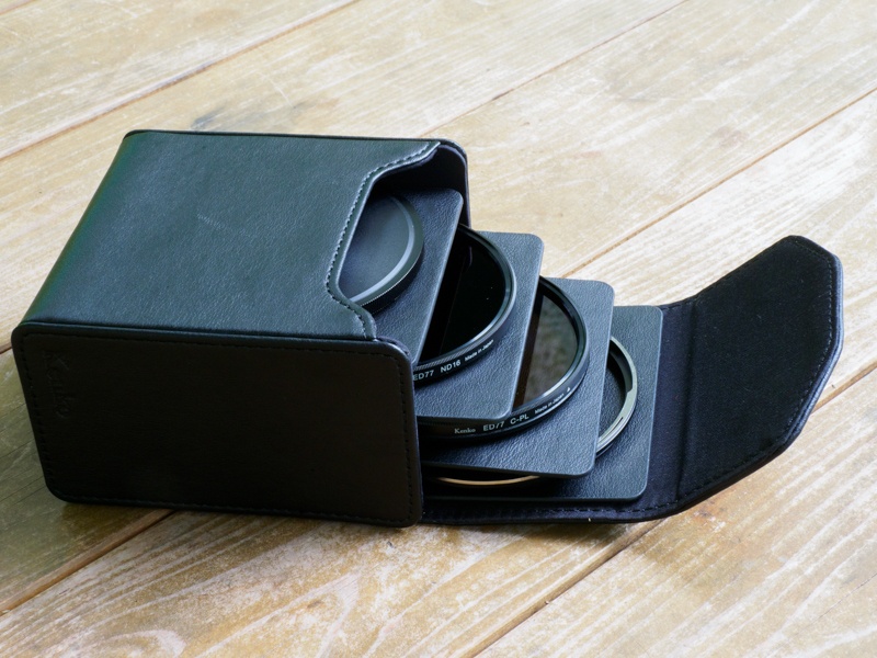 フィルターケースは特製。簡単に引き出せて落としにくい。