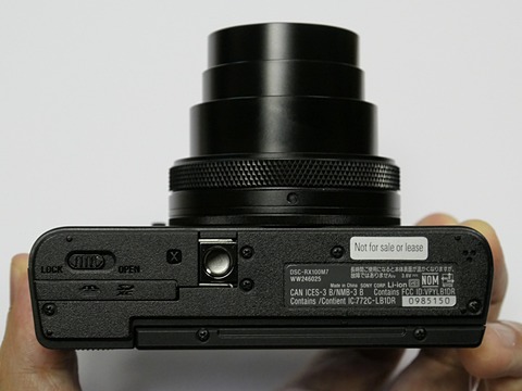 ソニー、α9譲りのスピード性能を謳う1型コンパクト「RX100 VII