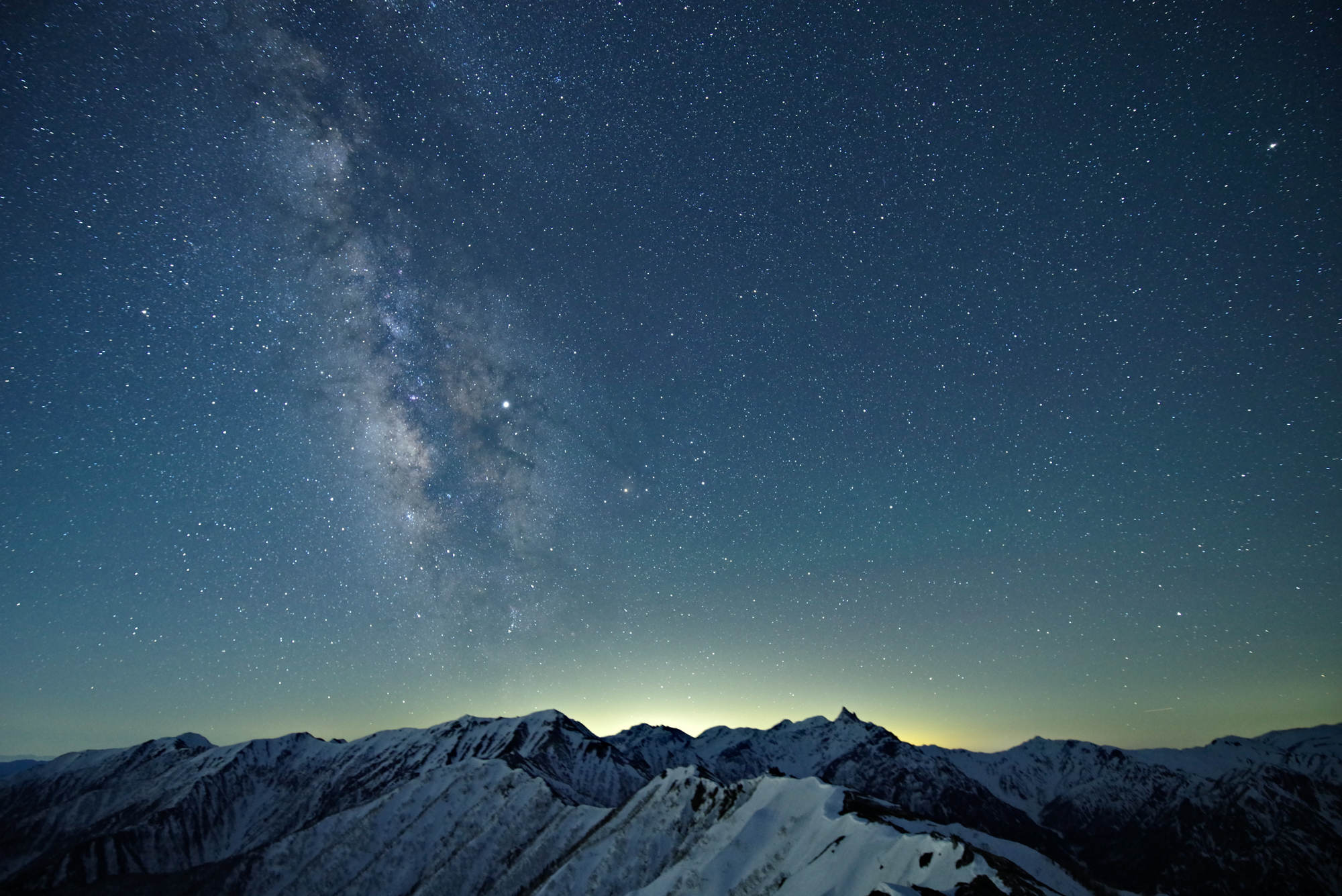 ONにしたとき：地上風景は流れているが、星はしっかり止まる