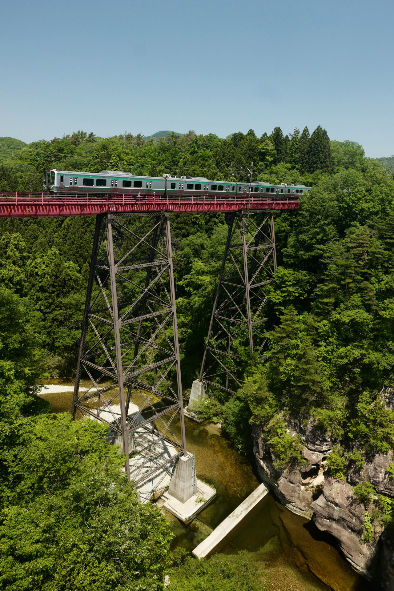 ライカSL (Typ 601)　SUPER-VARIO-ELMAR-SL F3.5-4.5/16-35mm ASPH.（21mm）　絞り優先オート（F6.3、1/500秒）　ISO 400　WB:太陽光