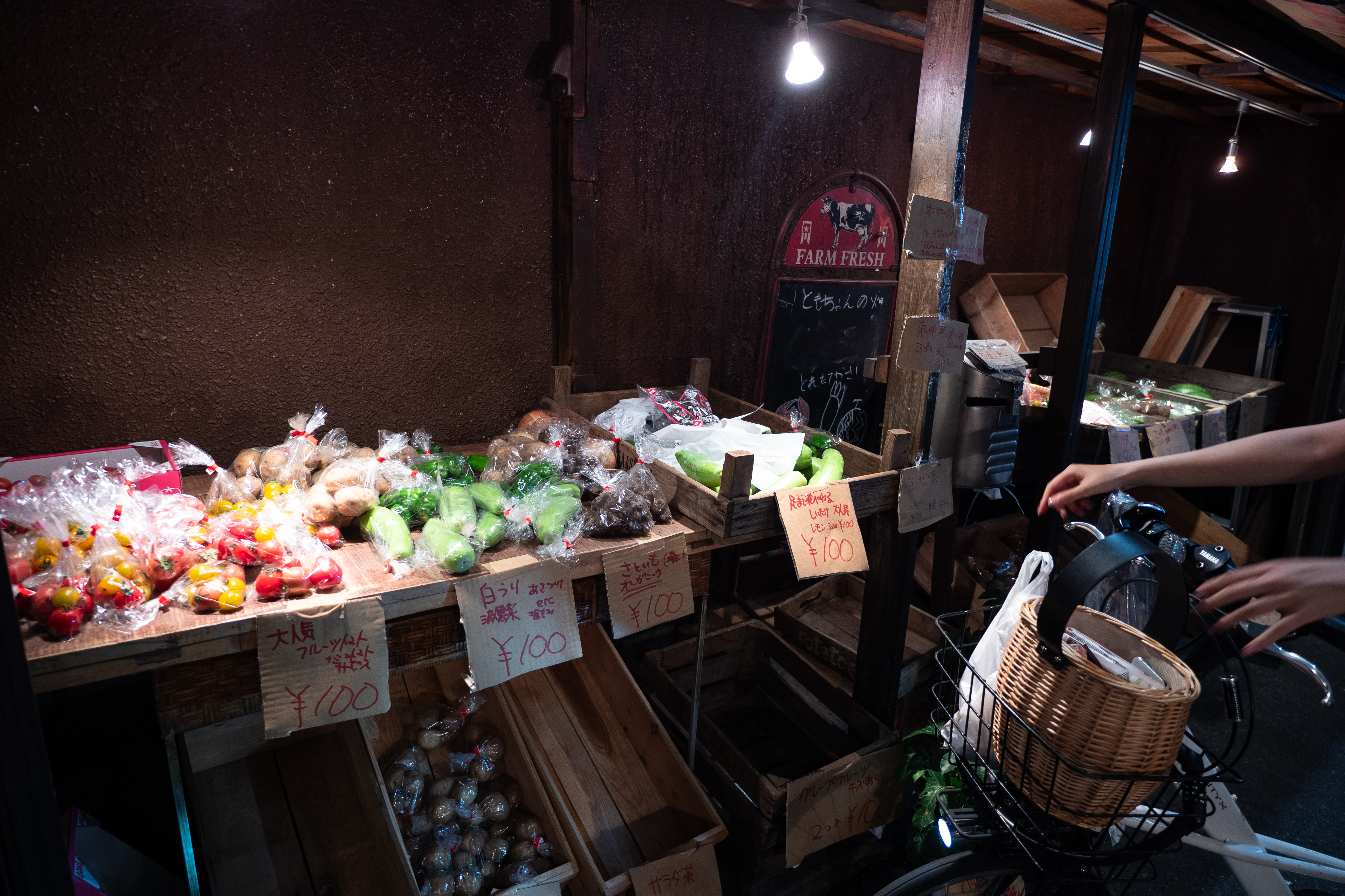 LUMIX G9 PRO＋LEICA DG VARIO-SUMMILUX 10-25mm / F1.7 ASPH.・10mm（35mm判換算20mm相当）・絞り優先AE（F1.7、1/60秒、±0EV）・ISO 400