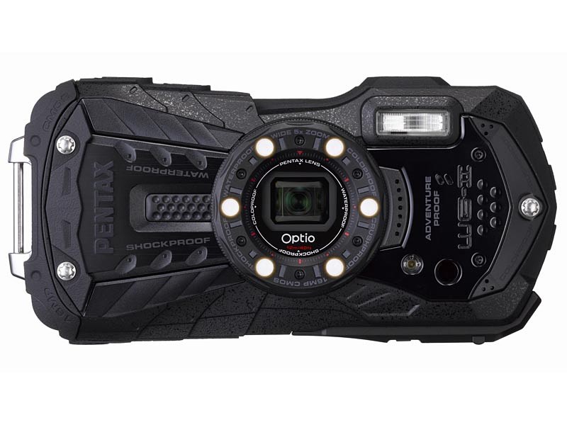 Optio WG-2。異素材組み合わせによるオールブラックの質感に惚れて、筆者も買った。