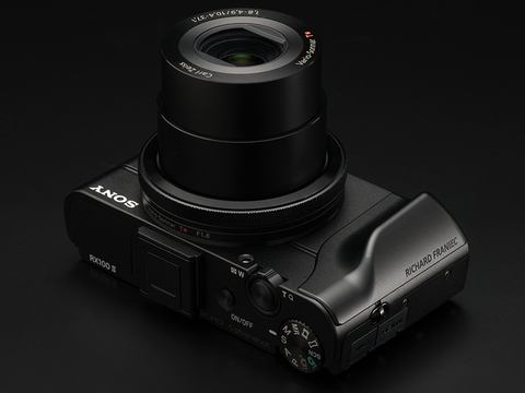 ソニーRX100 VI用のカスタムグリップがRX100 VIIにも対応 - デジカメ Watch