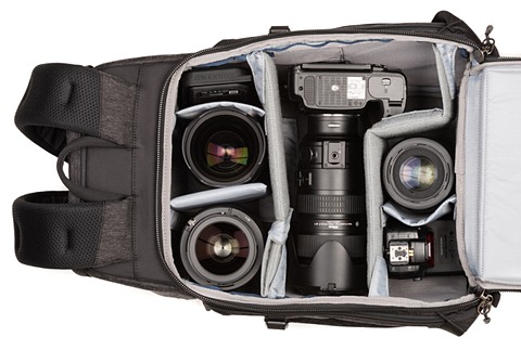 thinkTANKphoto、両サイドが開く「アーバンアクセス バック