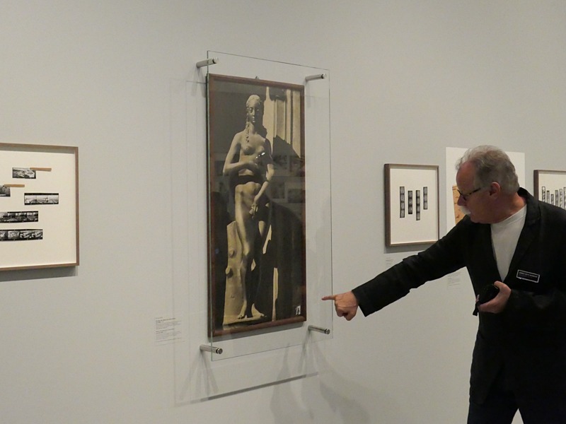 世界を巡回した200点ほどのうち、唯一残っている作品。