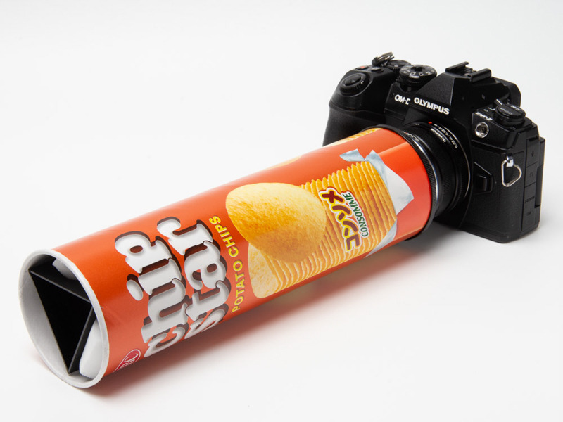 このパッケージの底には67mmのステップアップリングがぴったりハマるので、レンズへの取り付けが簡単に。