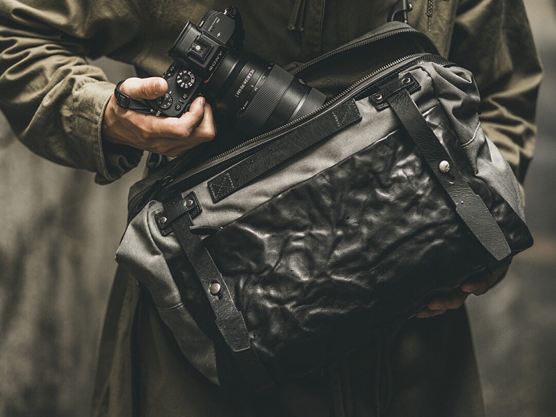 ライトニングライダー スリングバッグ（ビンテージグレイ）