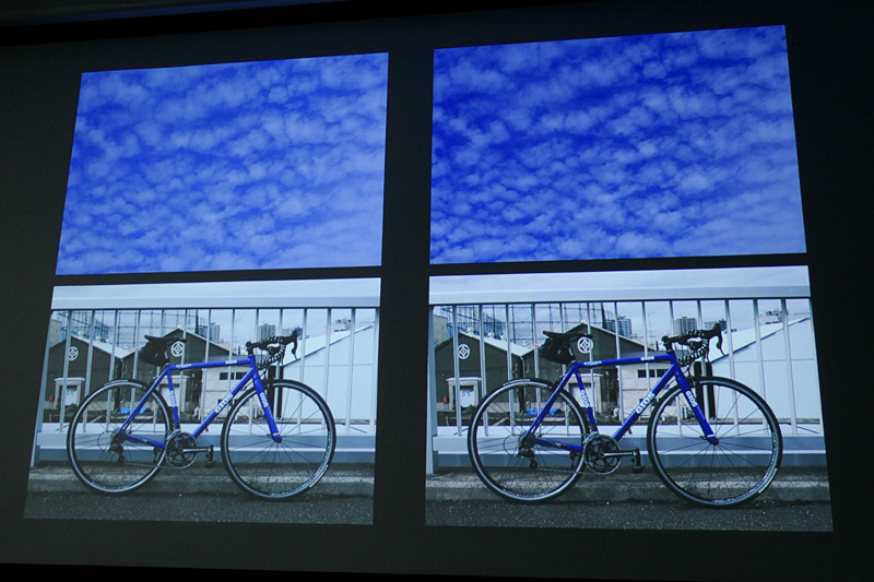 カラークロームエフェクト「ブルー」の作例。左がオフ、右がオン。