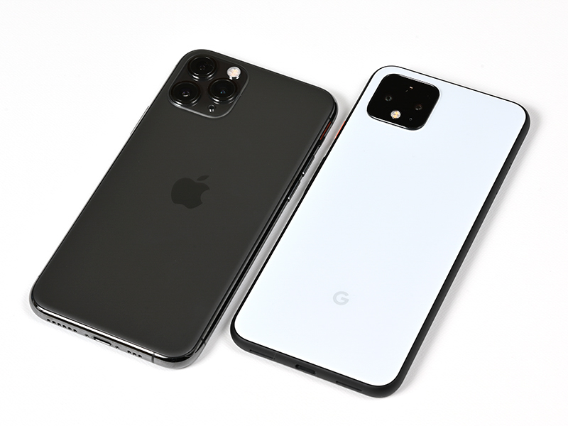 左がiPhone 11 Pro。右がPixel 4。