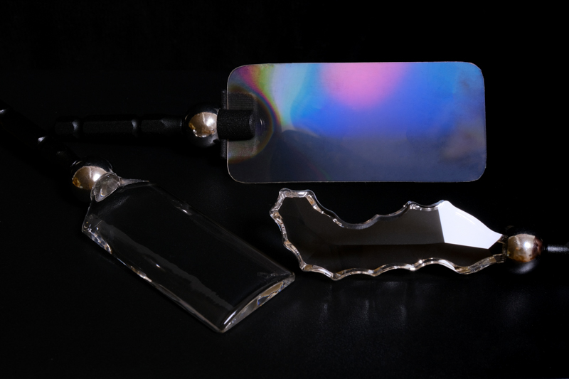 レインボーフィルム（上段）、ストレッチグラス（下段左）、クリスタルシーホース（下段右）