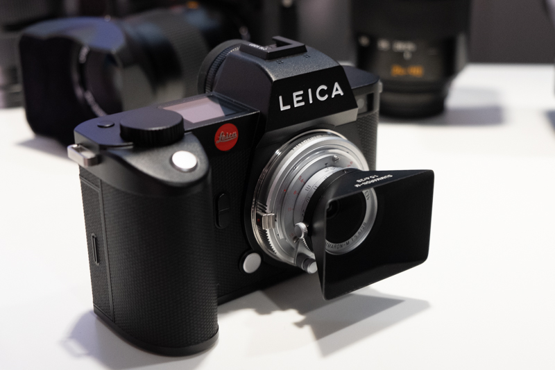 SUMMARON-M F5.6/28mmを装着した状態