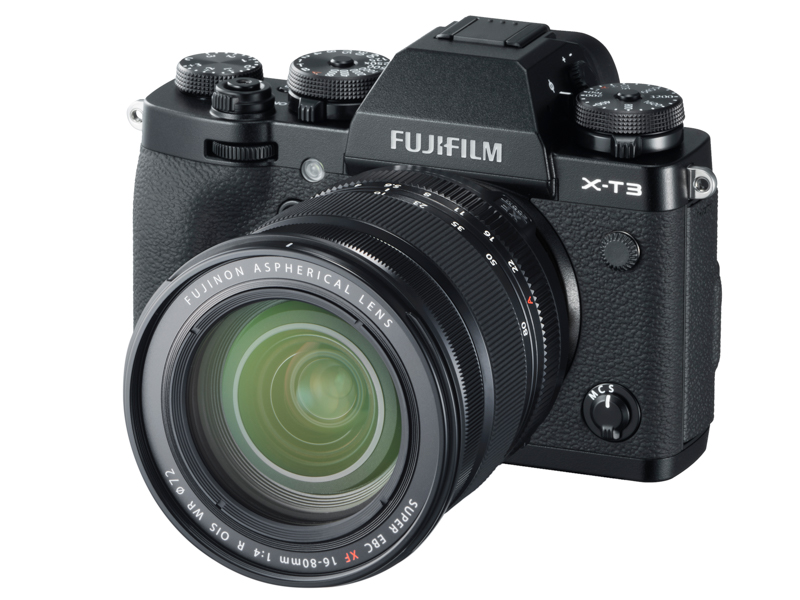 <center>X-T3（ブラック）＋XF16-80mmF4 R OIS WR</center>