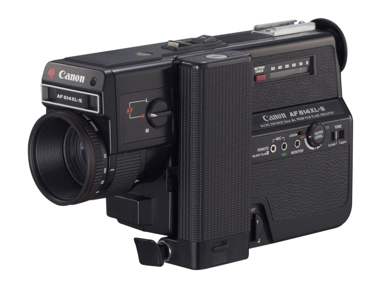 SST方式パッシブAFを採用した8mmシネカメラ「AF514XL-S」（1980年）