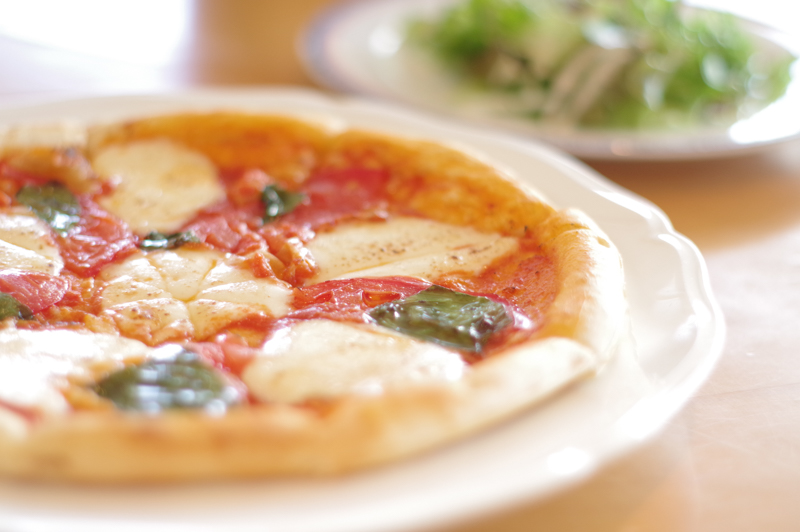 PENTAX KP / smc-PENTAX-M 50mm F1.4 / マニュアル露出（1/250秒・F1.4） / ISO 800 / カスタムイメージ：ナチュラル