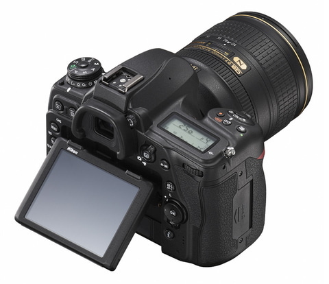 ニコン、ライブビュー時の像面位相差AFに対応した「D780」 - デジカメ