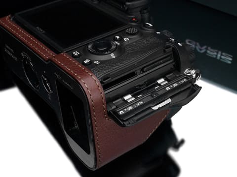GARIZ、α9 II / α6600用のレザーカメラケース - デジカメ Watch