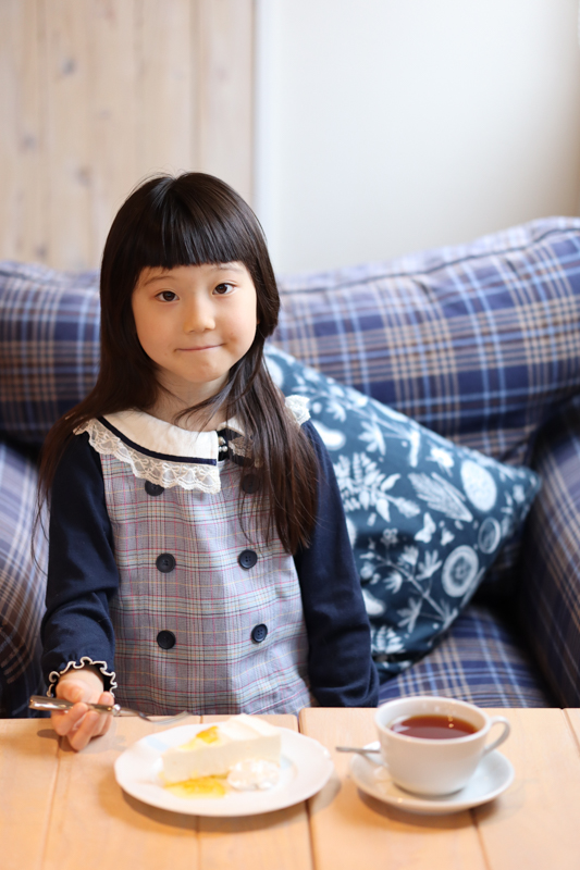 EOS Kiss M / 56mm F1.4 DC DN / 絞り優先AE（1/200秒・F1.4・+1.0EV） / ISO 320