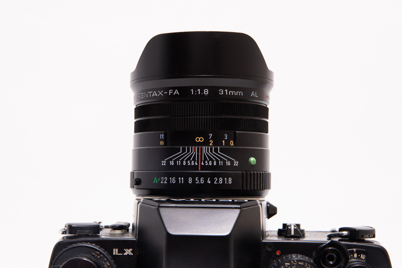 smc PENTAX-FA31mmF1.8AL Limitedの絞り操作部。これがあればPENTAX LXのようなMF時代のフィルムカメラでも絞り操作が可能になる。