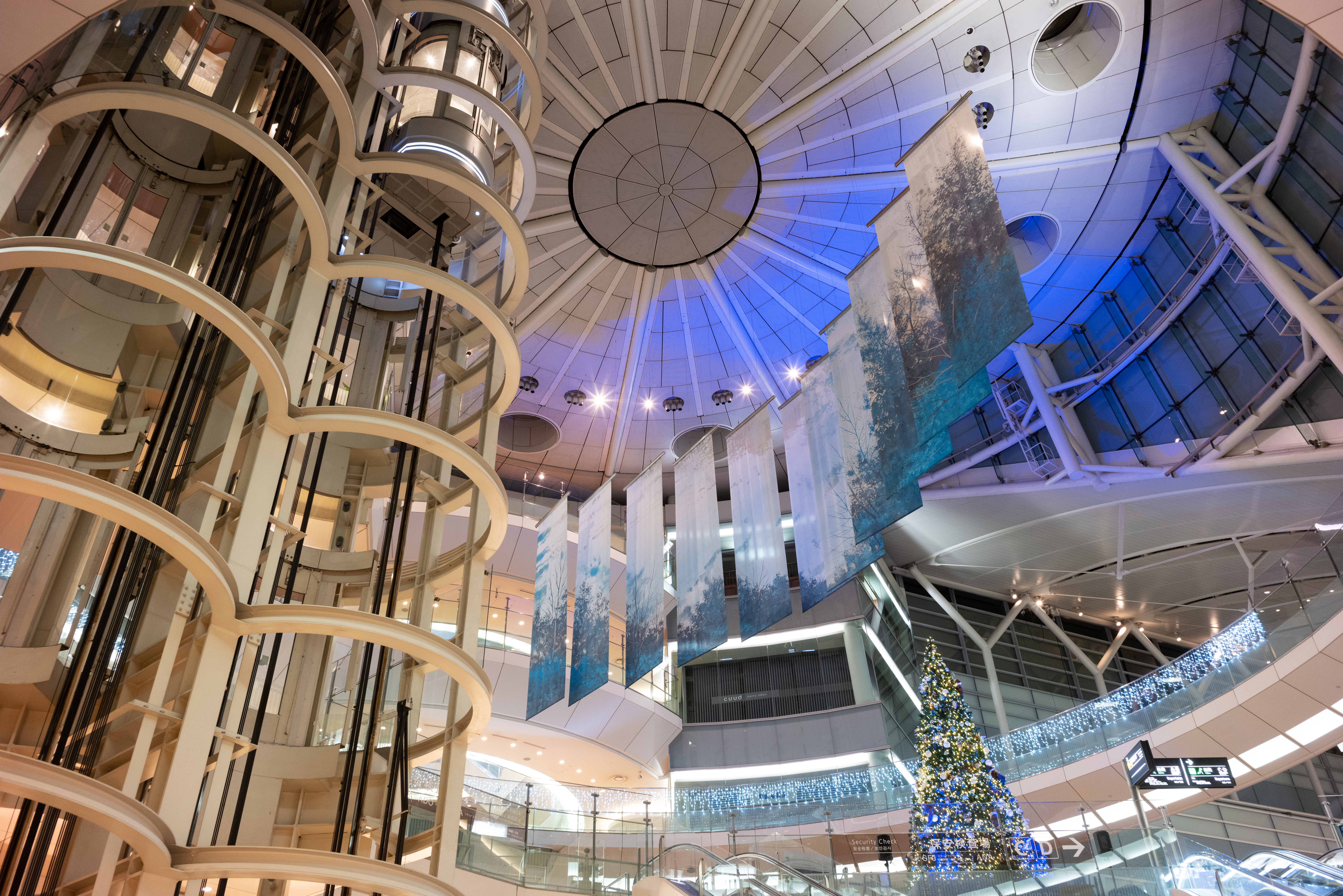 ライカSL2　エルマリートM F2.8/28mm ASPH.　F8　1/13秒　ISO800　WBオート