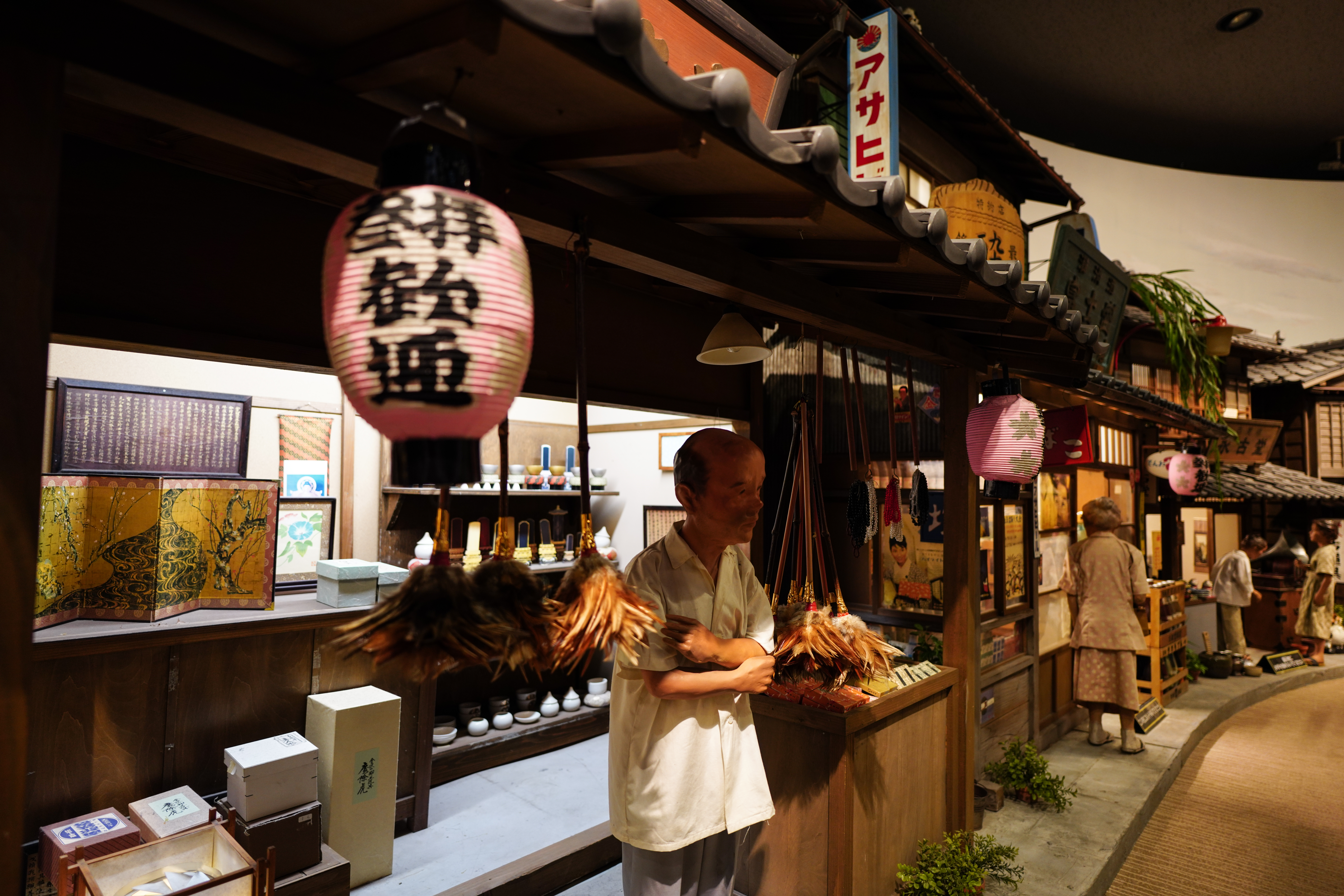 ソニーα7R IV・タムロン20mm F/2.8 Di III OSD M1:2・マニュアル露出（1/15秒・F2.8）・ISO 400