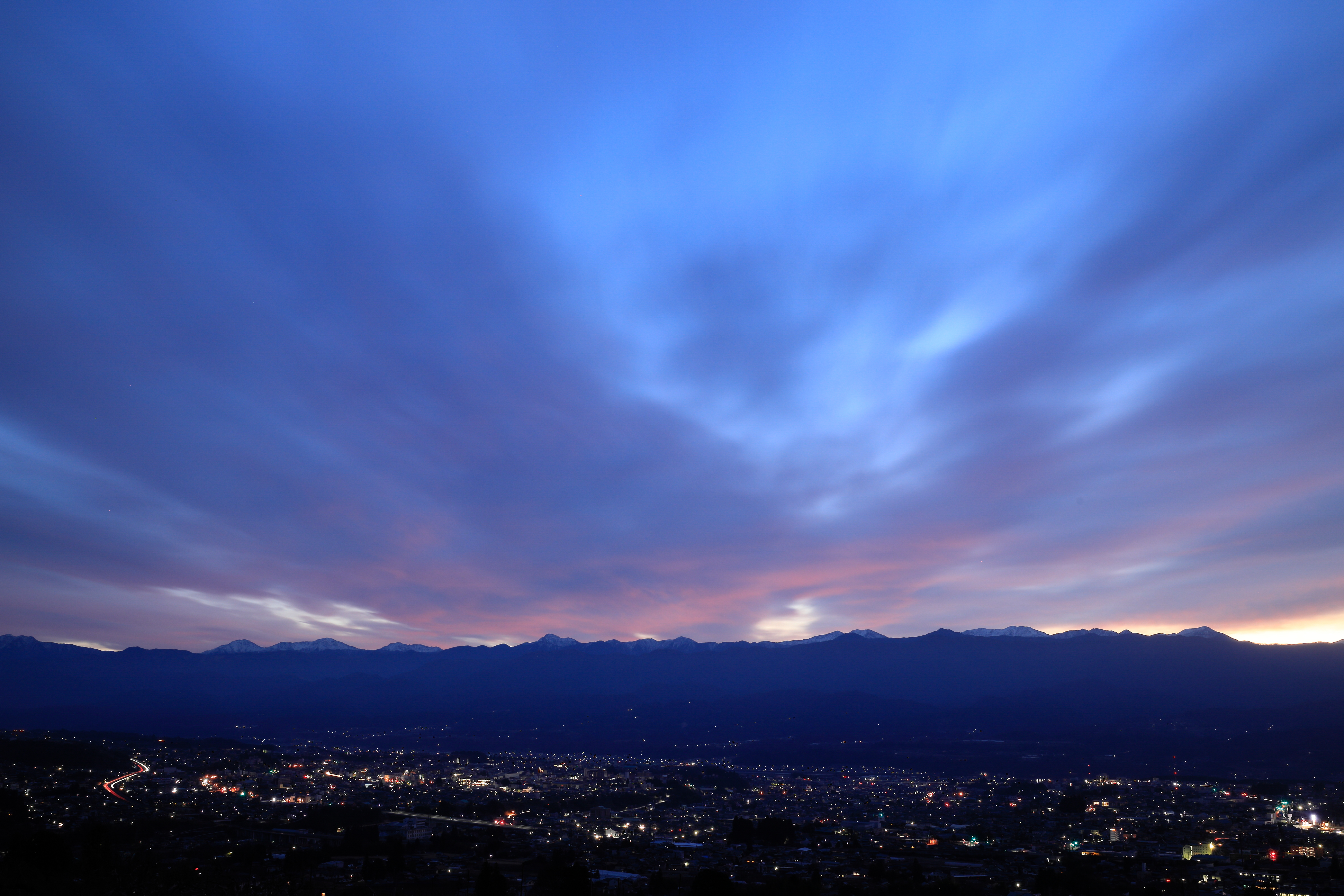 EOS R / RF15-35mm F2.8 L IS USM / 35mm / シャッター優先AE（F13・30秒・-0.3EV） / ISO 200