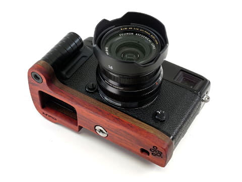 JBカメラデザイン、X-Pro3専用のグリップ付きカメラベース - デジカメ