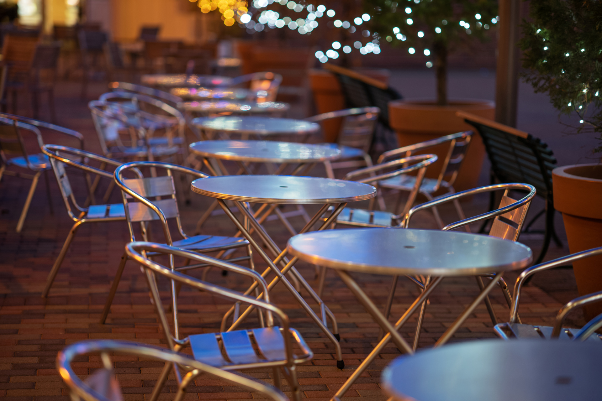 被写界深度が浅いこともあって、圧縮効果の様子も普通の90mmとはまた違った印象を受ける。ライカM10-P / ISO400 / F1.5 / 1/90秒 / WBオート