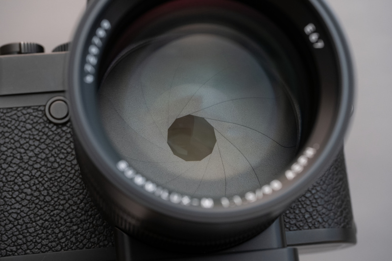 絞り羽根は11枚。