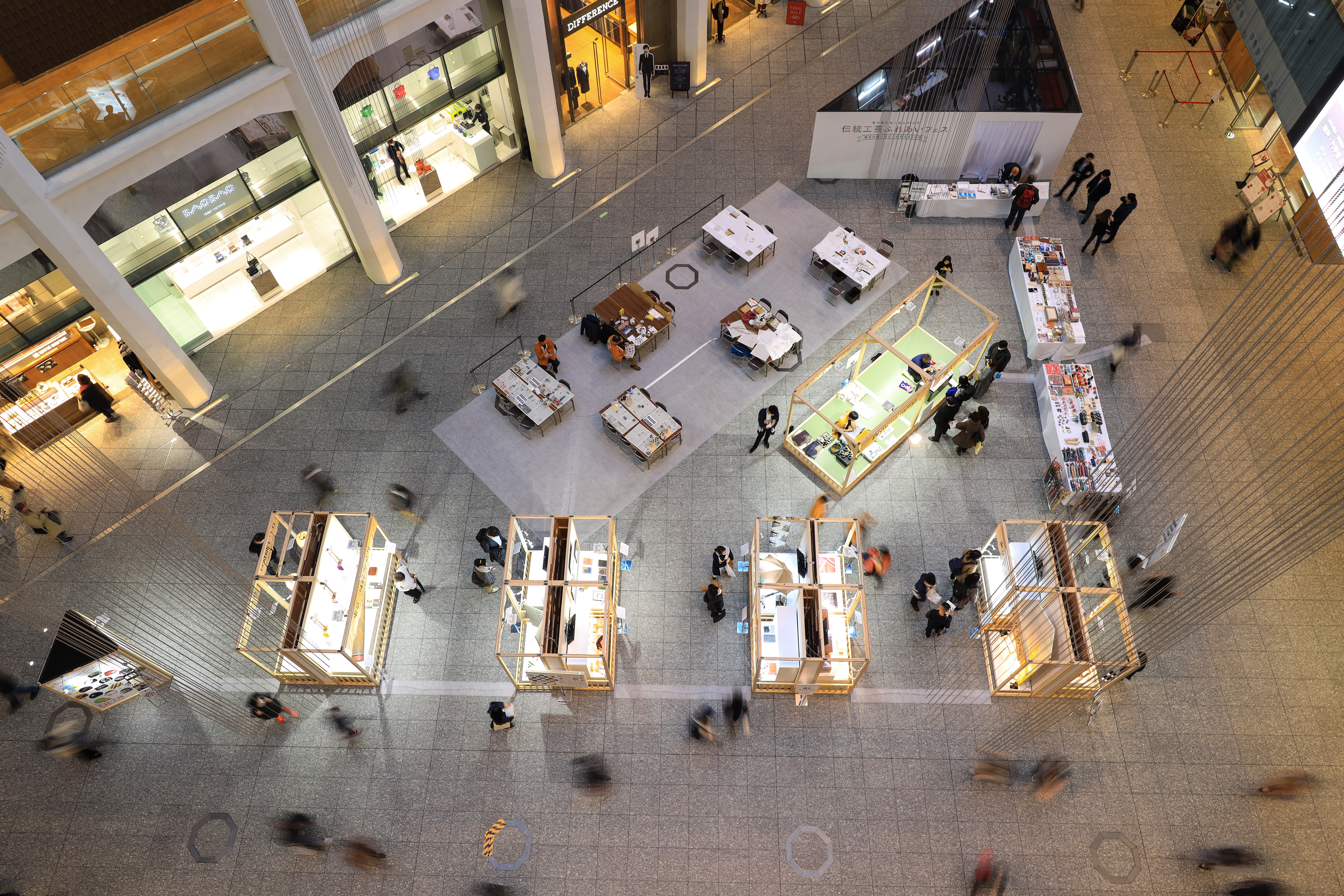 EOS R / RF24-70mm F2.8 L IS USM（24mm） / マニュアル露出（F6.7・1/2秒・±0EV） / ISO 100